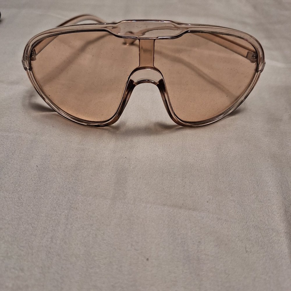 BRAND NEW FASHION GLASSES